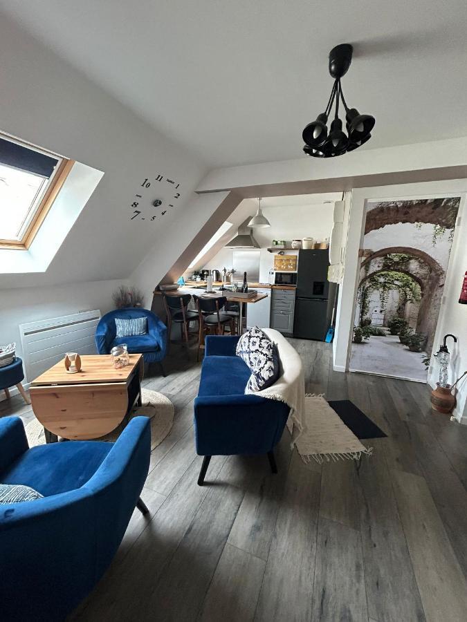 Epernevasion Apartment